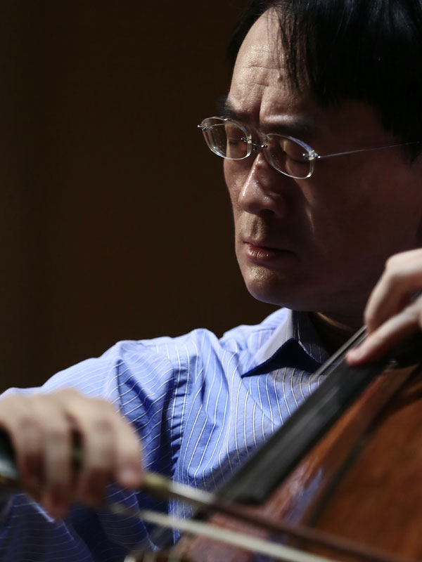 Jian Wang Cellist Larsen Strings