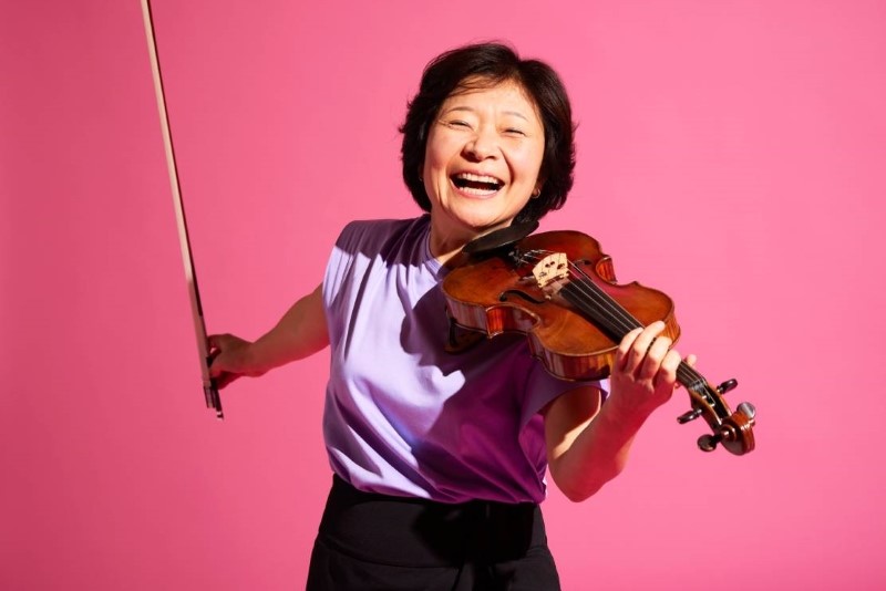 Viola Artist